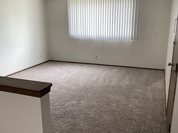 2nd image of 4571 Vasey Ave APT 3