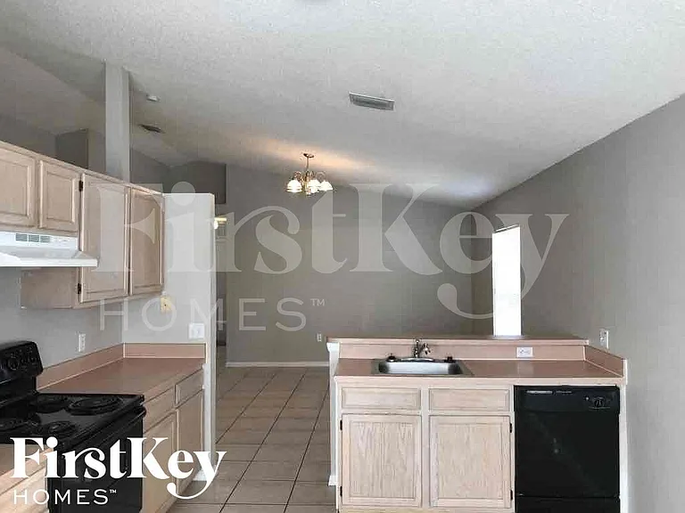 7428 Little Pond Ct — Photo 7