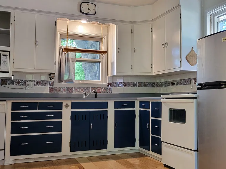 2421 W Madison Ave — Photo 14
