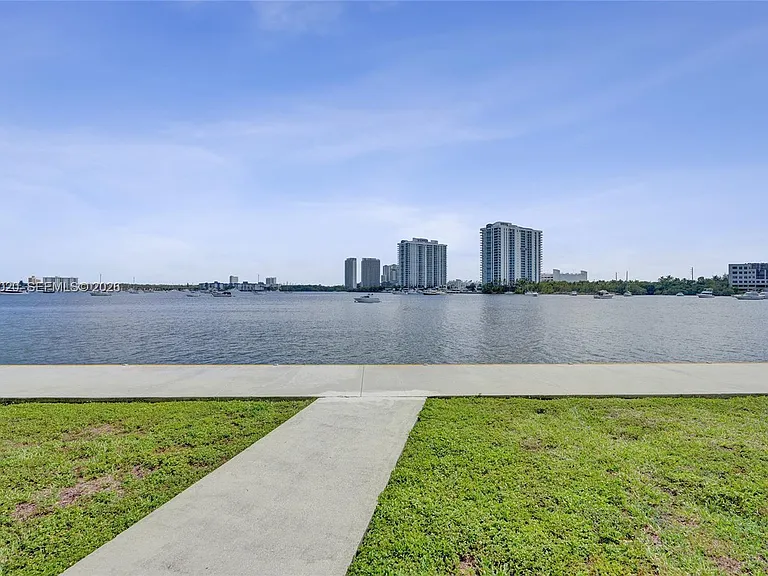 2920 Point East Dr #N408 — Photo 35