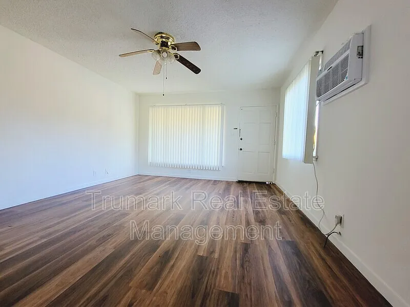 1 bed, 1.0 bath, $1,800 — Photo 3