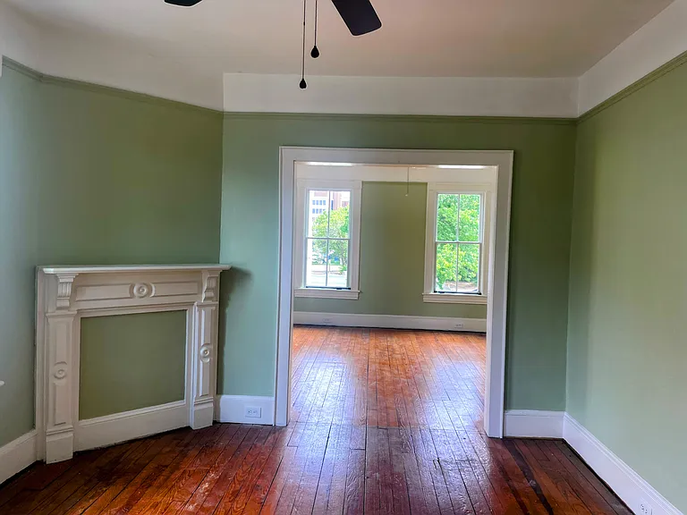 216 Glasgow St — Photo 4