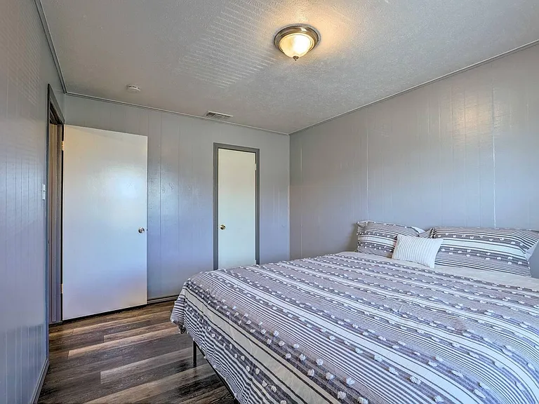 301 Thomas St #2 — Photo 9