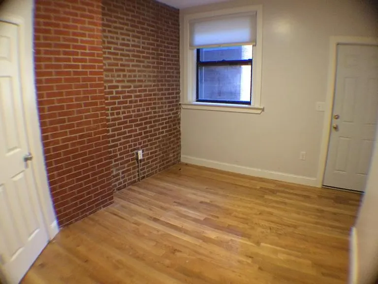 245 Harvard Ave #4 — Photo 8