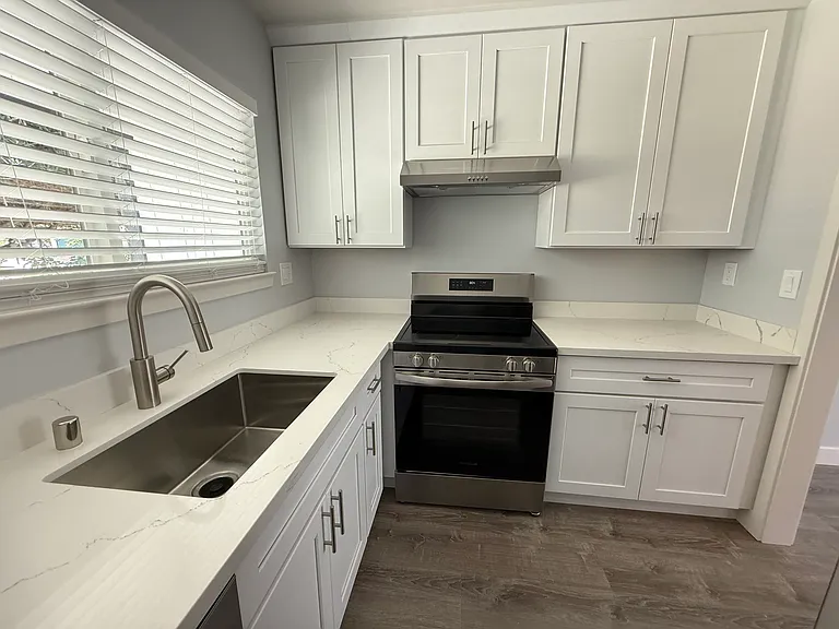 Silicon Valley Apartments — Photo 61