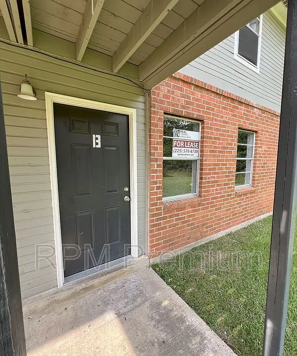 5159 Baker Blvd #B