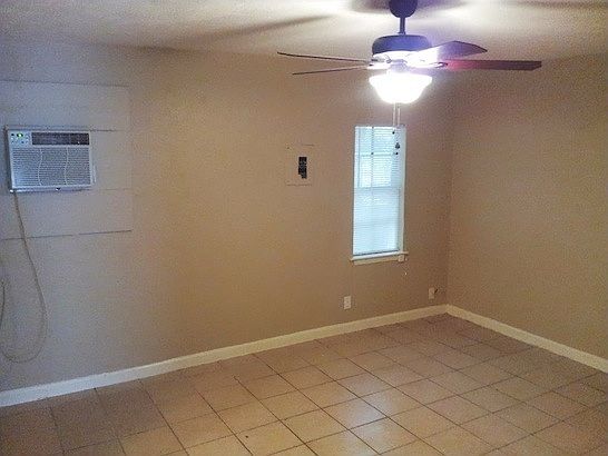 3rd image of 7310 S Congress Ave APT 102