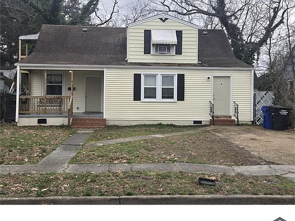 3rd image of 3209 Scott St