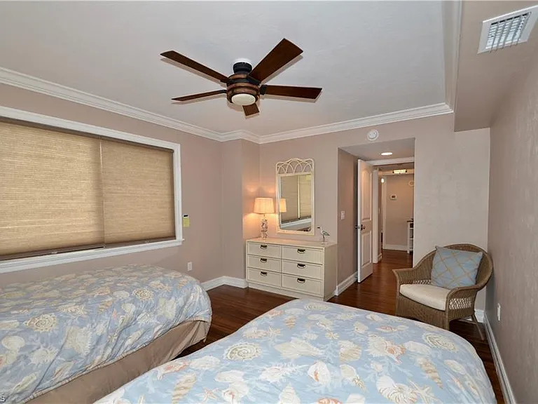 10851 Gulf Shore Dr #1402 — Photo 18