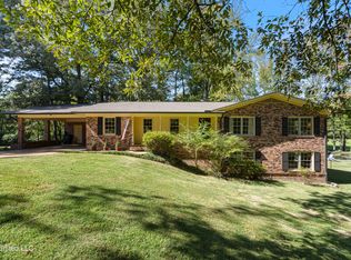 320 Cedar Hills Rd, Holly Springs, MS 38635