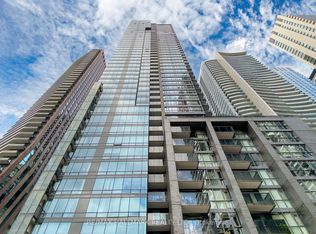 295 Adelaide St W #313, Toronto, ON M5V 0L4