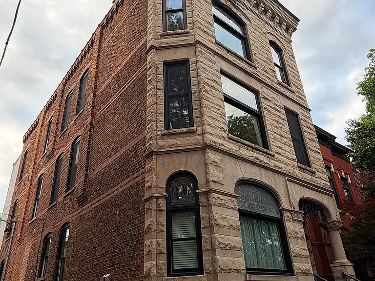 2042 W Potomac Ave #3 — Photo 1