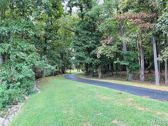 3rd image of 8539 Beaucoup Township Rd