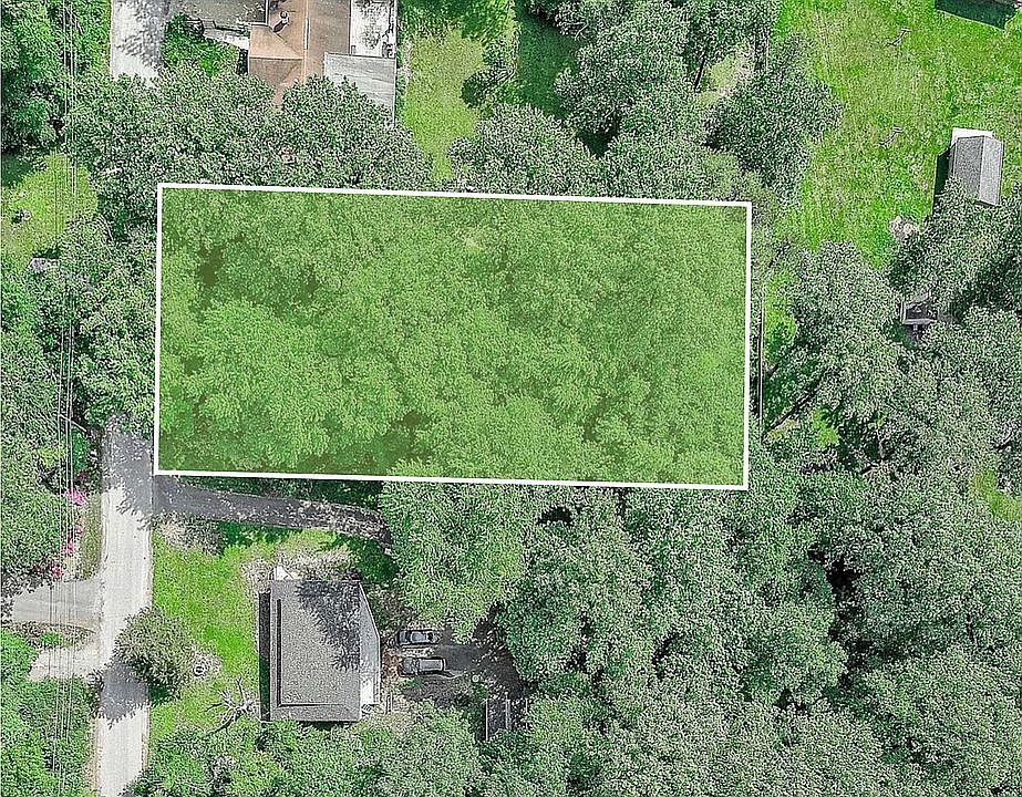 1st image of Dogwood Rd