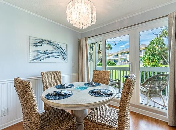 4th image of 775 Gulf Shore Dr Unit 1038