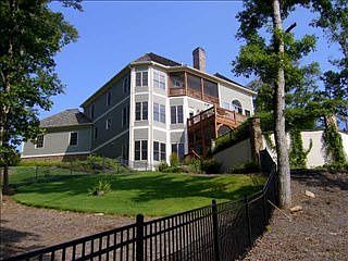 4th image of 22 Scarlet Oak Cir