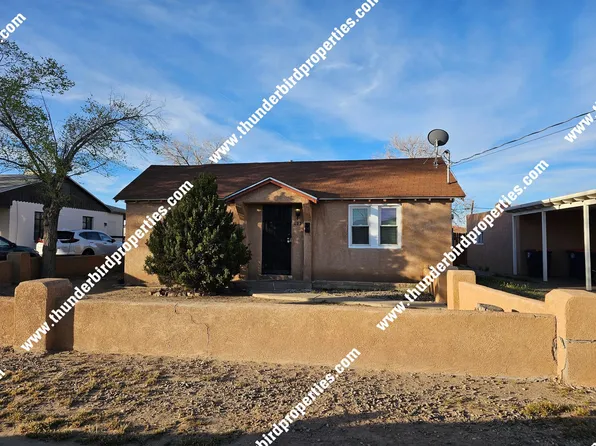 223 Mescalero Rd NW, Albuquerque, NM 87107