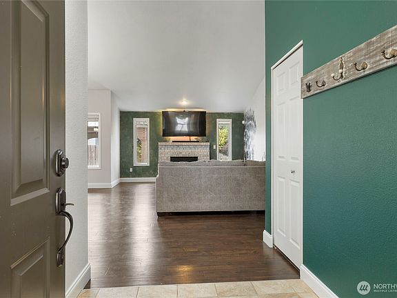 3rd image of 1903 157th Street E