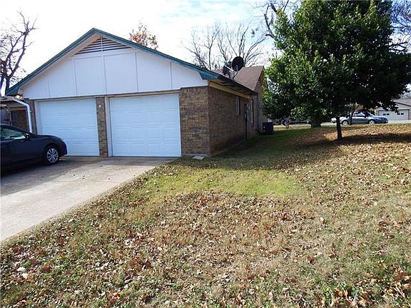5th image of 1010 Greenhill Ct