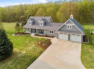 3070 Morford Rd, Petoskey, MI 49770