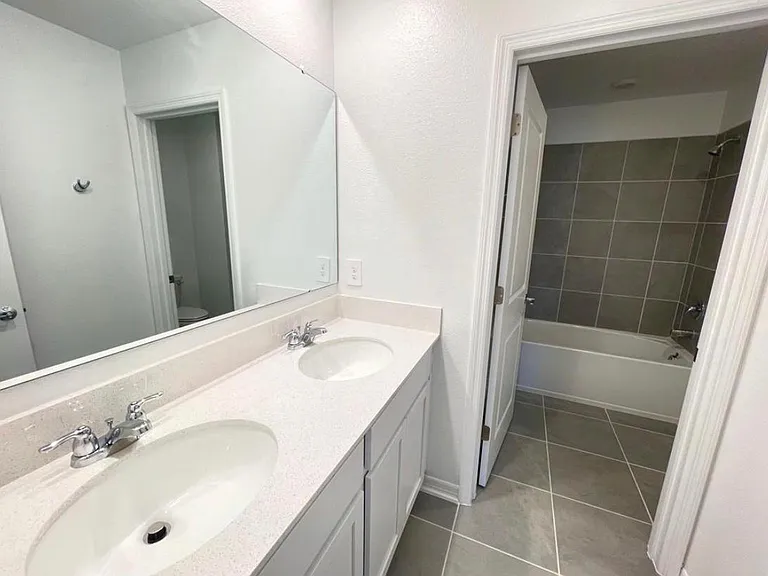 4279 Babbling Brook Way — Photo 5