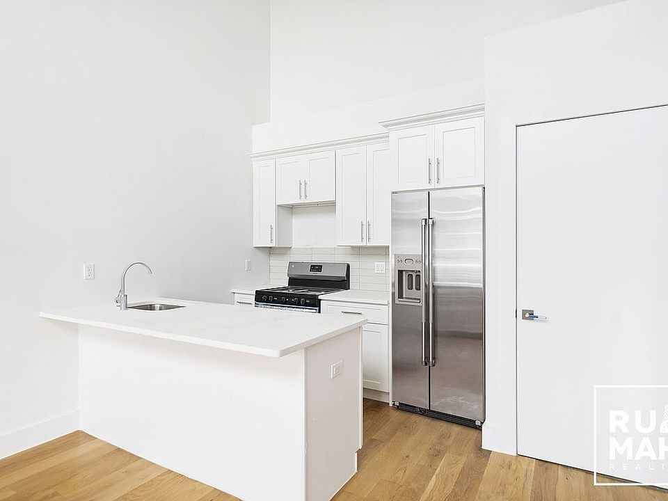 1st image of 225 Howard Ave #2L
