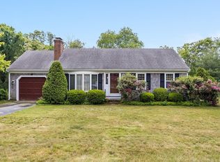 231 Knotty Pine Ln, Barnstable, MA 02630