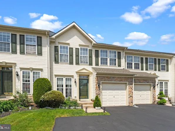 2510 Peachtree Dr, Perkasie, PA 18944