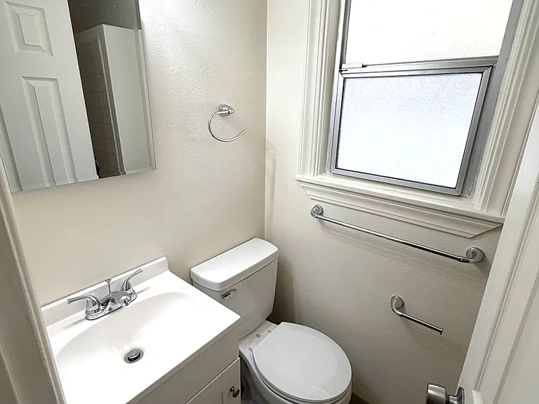 877 Eleanor Ave — Photo 39