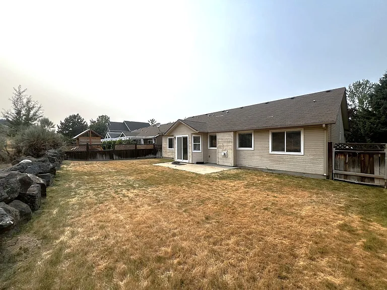 4759 E Tanoak Dr — Photo 42