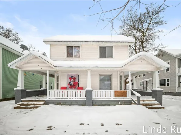 1033 Jennette Ave NW, Grand Rapids, MI 49504