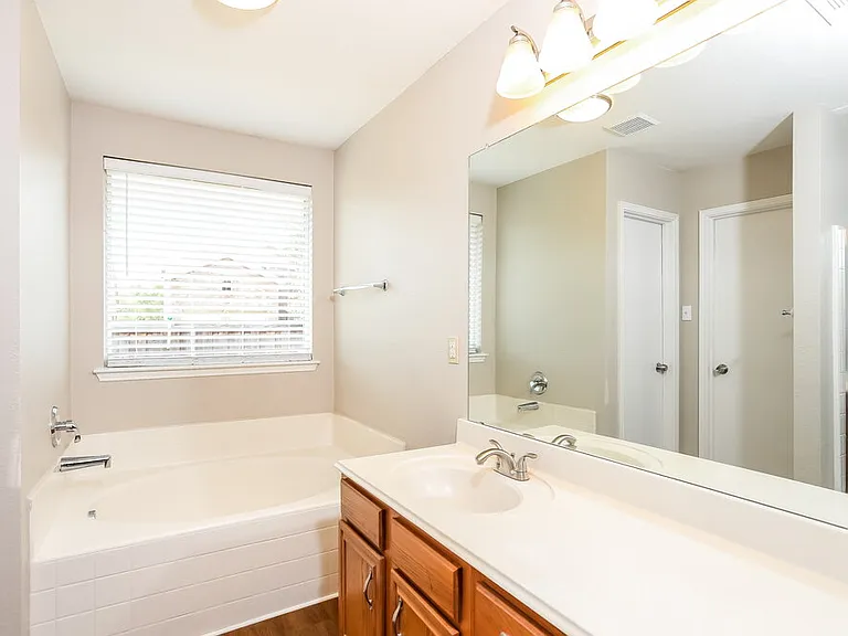 236 Starlight Dr — Photo 14