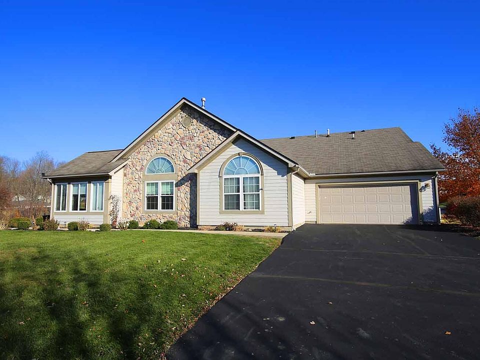 1st image of 139 Colonial Woods Dr