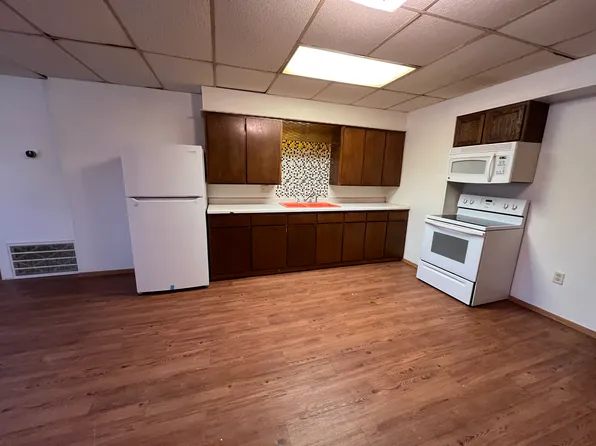 222 E Main St #6, Chilton, WI 53014