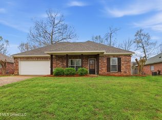 408 Pinebrook Cir, Brandon, MS 39047