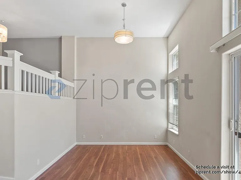 1076 Sapphire Ter — Photo 6