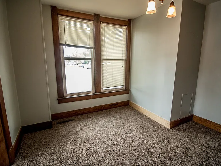 320 Alabama St — Photo 6