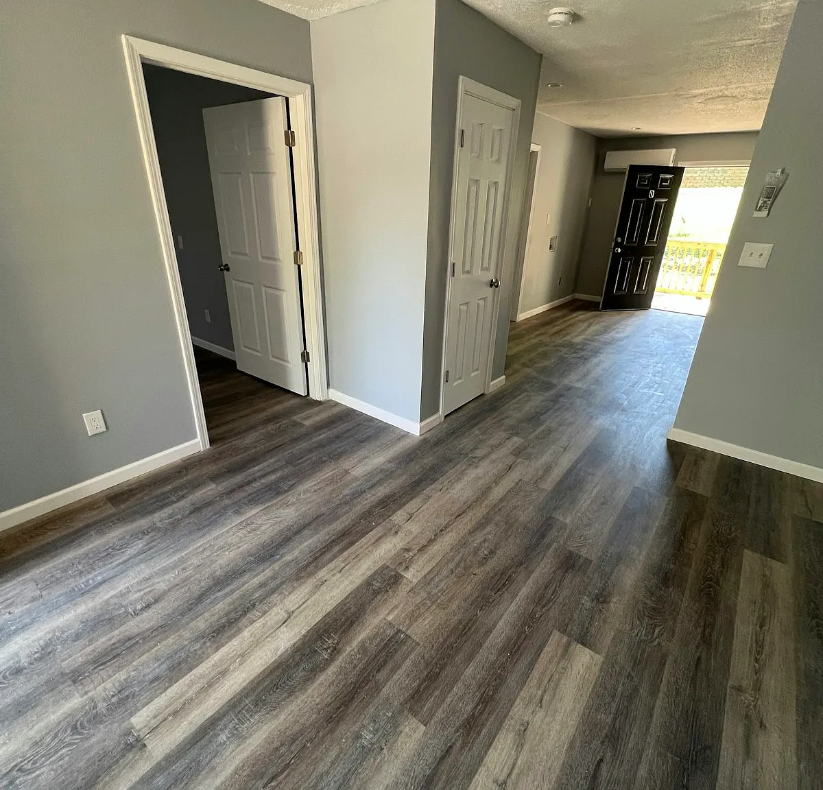 106 North Pugh Street, Unit D — Photo 4