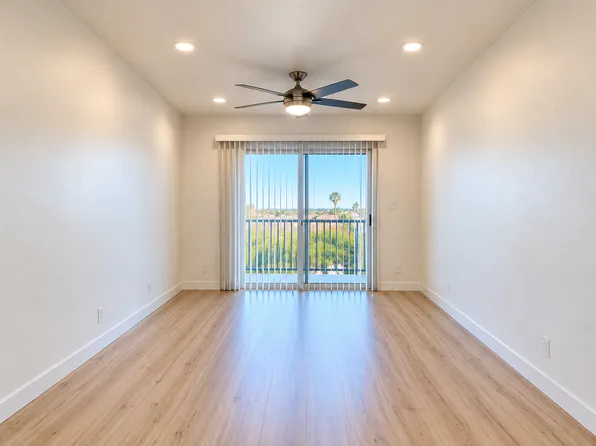 430 Gaviota Ave, Long Beach, CA
