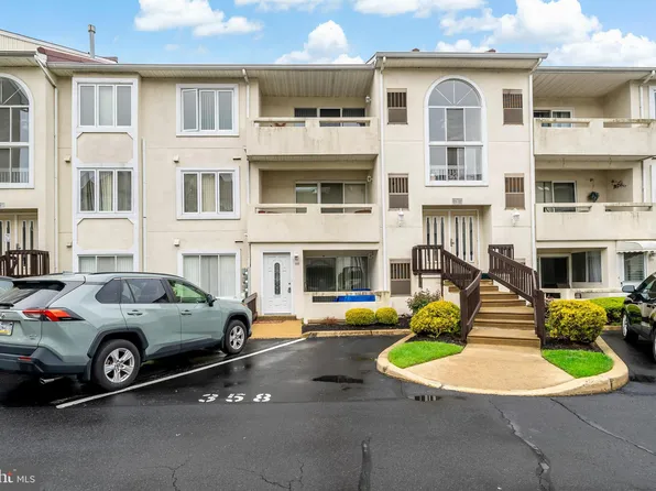 142 Benjamin Ct #G142, Philadelphia, PA 19114