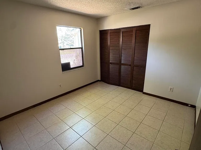 8321 Crosswind Rd — Photo 13