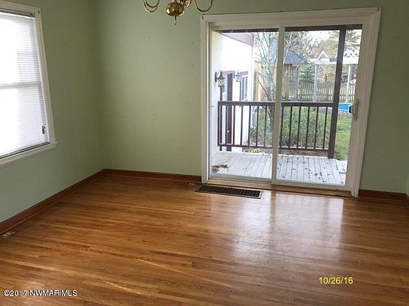 3rd image of 313 Clearwater Ave NW