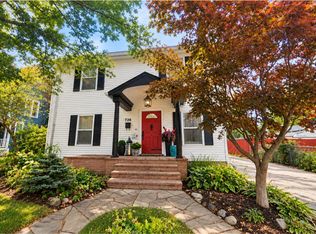 726 Michigan St, Lapeer, MI 48446