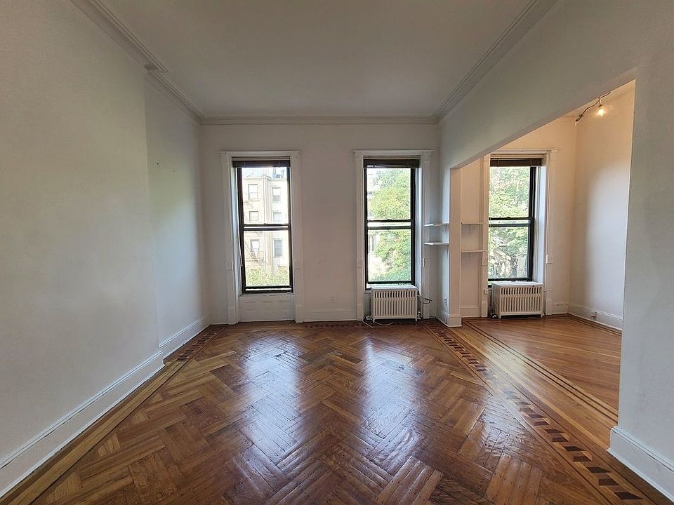1st image of 771 Carroll St APT 3