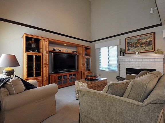 3rd image of 2577 Lancaster Ct