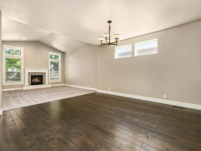 1250 W Laughton Dr — Photo 8