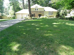 7 Tuxford Rd, Pittsford, NY 14534