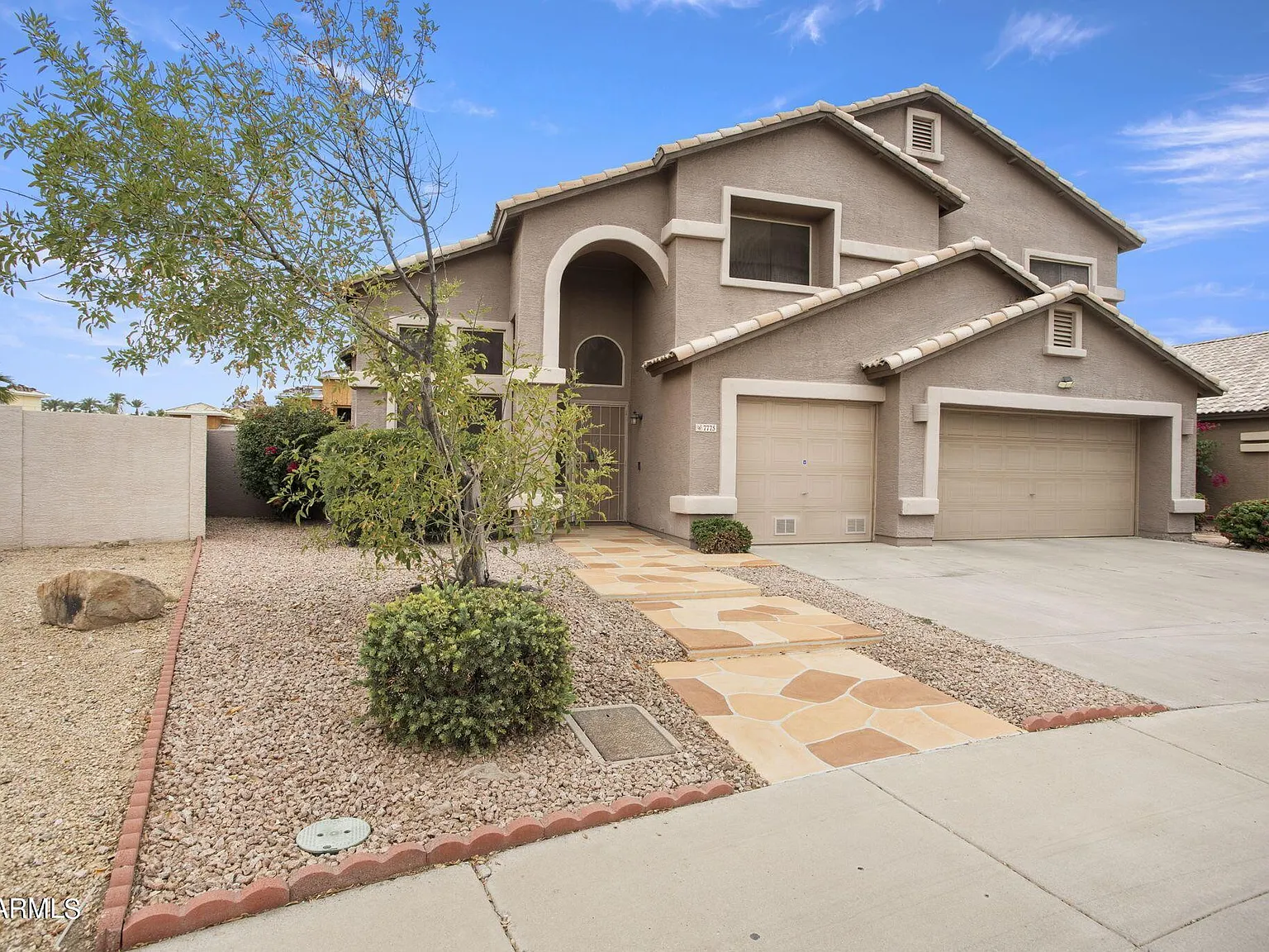 5 bed, 3.0 bath, 2557 sqft, $3,050 — Photo 3