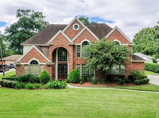 11703 Bourgeois Forest Dr, Houston, TX 77066