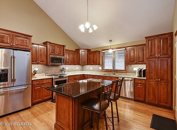 4th image of 6217 W 92nd St